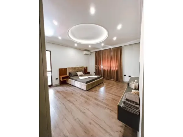 Tirane, shes apartament 2+1+Aneks+Ballkon Kati 4, 103 m² 248.000 € 