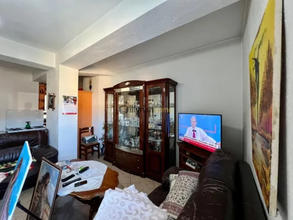 Pogradec, shitet apartament 2+1+Ballkon Kati 5, 97 m² 95.000 € (Pogradec)