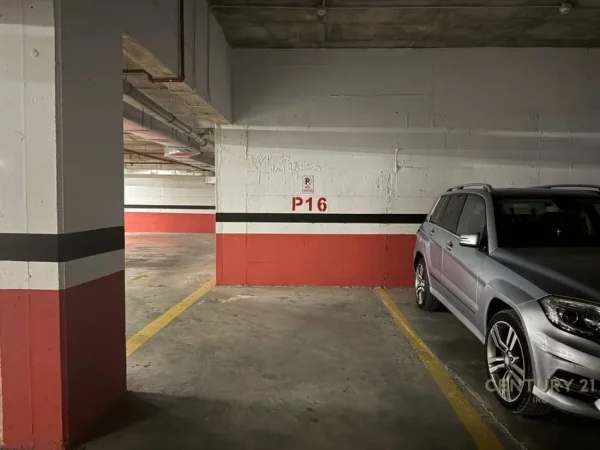 Tirane, jepet me qera apartament duplex Dublex Kati 4, 130 m² 1.500 € 