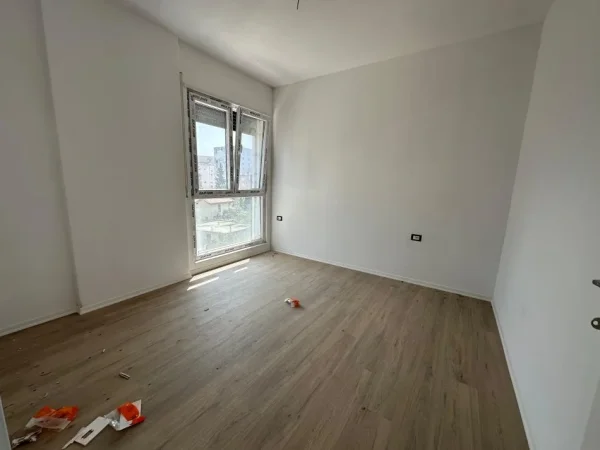 Tirane, shitet apartament 2+1+Ballkon Kati 3, 108 m² 190000 €