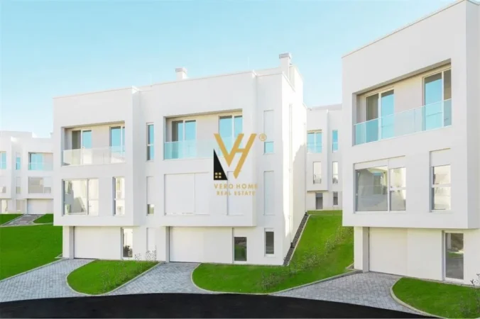 Tirane, jepet me qera vile 3 Katshe Kati 0, 200 m² 1.400 € (FARKE)