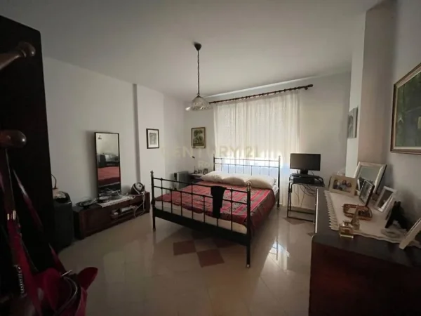 Tirane, shes apartament 2+1 Kati 6, 91 m² 200.000 € (Shkolla e Kuqe)