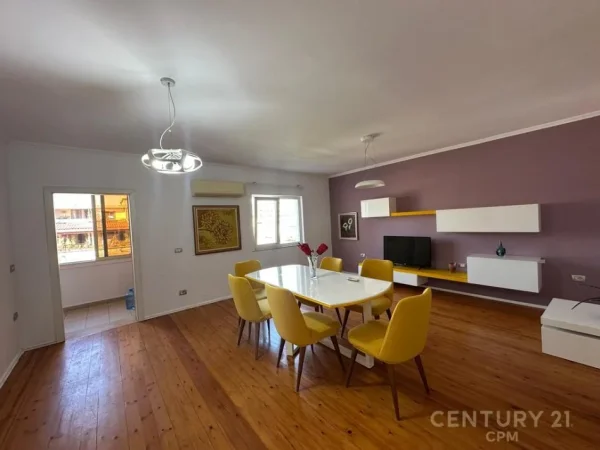 Tirane, jepet me qera apartament 2+1 Kati 5, 93 m² 700 € (Rruga e Kosovareve)