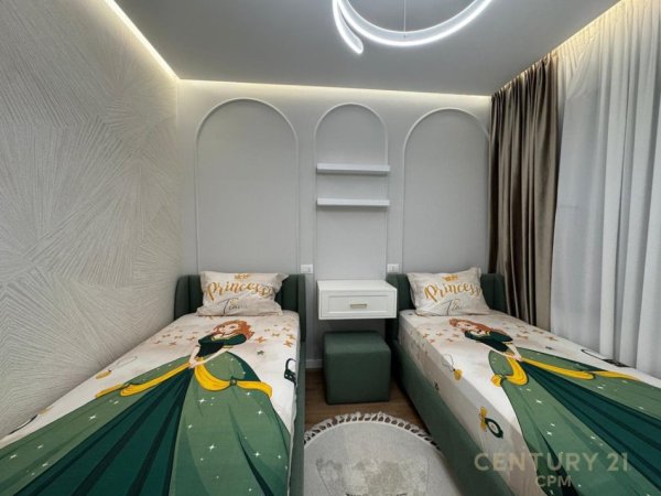 Tirane, jepet me qera apartament 2+1 Kati 3, 125 m² 1.600 € (Kodra e Diellit)