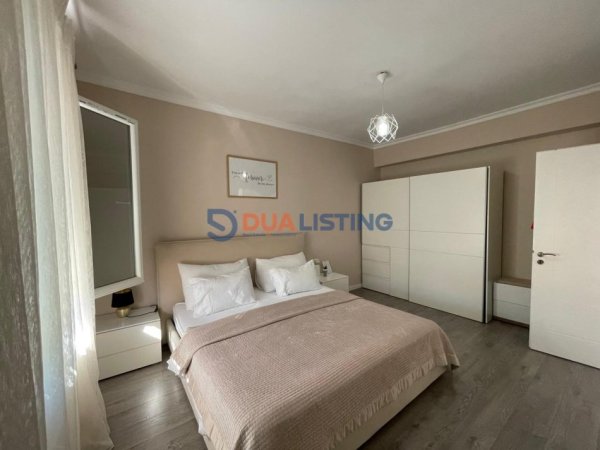 Tirane, jepet me qera apartament 1+1+Ballkon Kati 5, 56 m² 900 € (Garda)