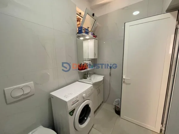 Tirane, jepet me qera apartament 1+1+Ballkon Kati 5, 56 m² 850 € (Garda)