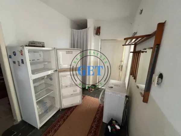 Durres, Shitet Apartament 2+1 me Kuzhinë të Veçuar,  Kati 3, 92 m² 60.000 € (Shkozet)