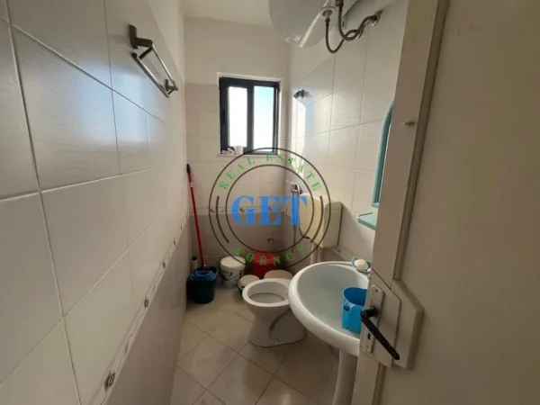 Durres, Shitet Apartament 2+1 me Kuzhinë të Veçuar,  Kati 3, 92 m² 60.000 € (Shkozet)
