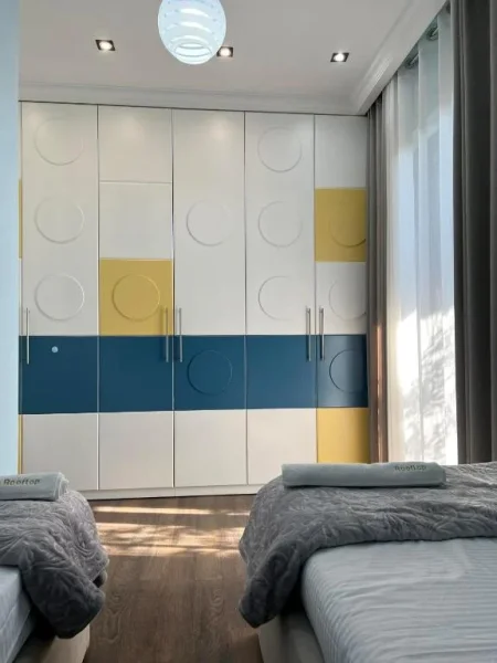 Tirane, jepet me qera apartament 2+1 PRANË QENDRËS SË TIRANËS 📍 , 70 m² 1.500 €