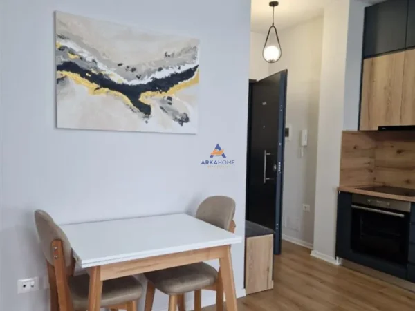 Tirane, jepet me qera apartament 1+1+Ballkon Kati 6, 70 m² 650 € (REZIDENCA TIRANA TRIO TOWERS,DON BOSKO)