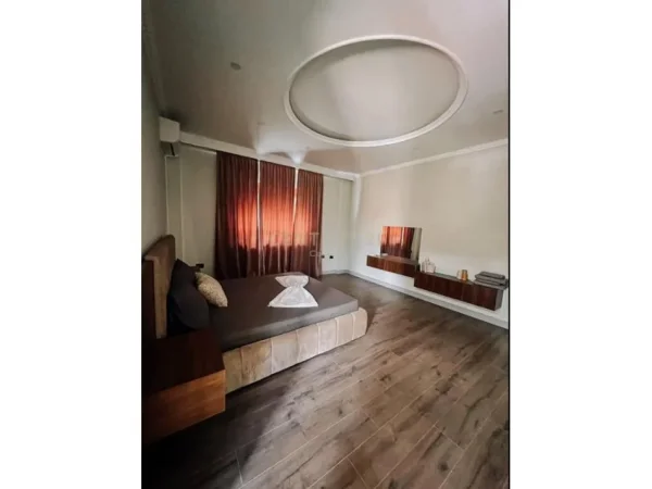 Tirane, shes apartament 2+1+Ballkon Kati 5, 103 m² 248.000 € (Selvia)