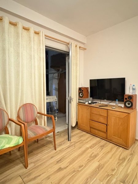 Tirane, jepet me qera apartament 2+1 Kati 3, 90 m² 500 € (Xhamia Kopshti Botanik)