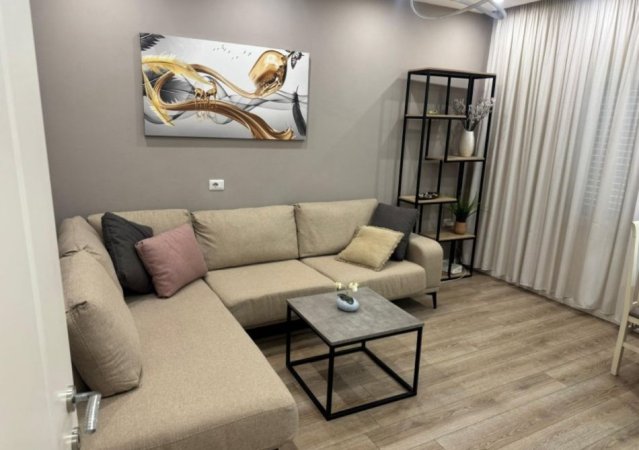 Apartament 1+1 me qera tek Restorant Durresi (600 Euro)