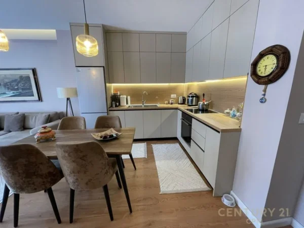 Tirane, shes apartament 2+1 Kati 4, 97 m² 170.000 € (Kopshti Botanik)