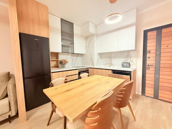 Tirane, shitet apartament 1+1 Kati 1, 104 m² 85.000 € (Univers City)