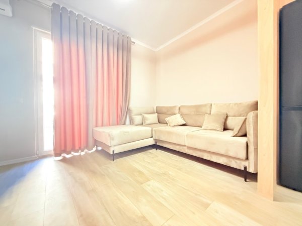 Tirane, shitet apartament 1+1 Kati 1, 104 m² 85.000 € (Univers City)