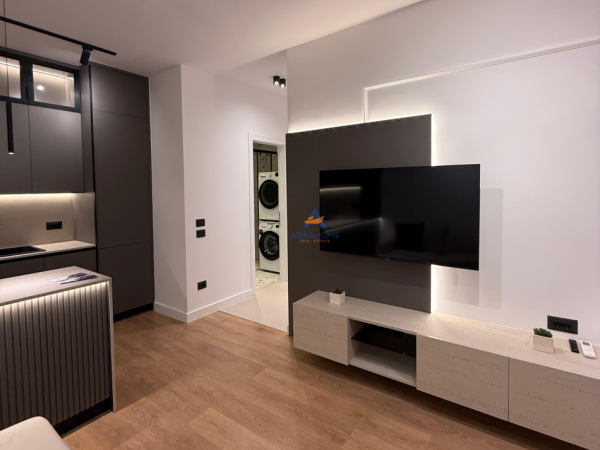 Tirane, jepet me qera apartament 2+1+Ballkon Kati 1, 90 m² 1.000 € (TE UNIVERSITETI UET,PORCELAN)