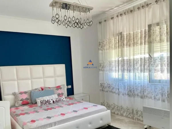 Tirane, jepet me qera apartament 2+1+Ballkon Kati 2, 100 m² 700 € (RRUGA JORDAN MISJA)