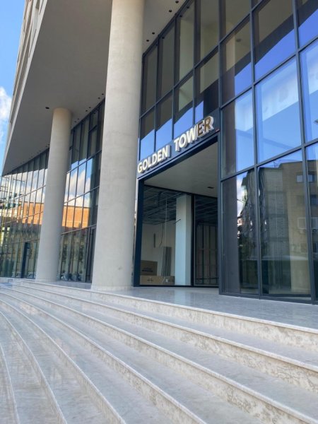 Tirane, jepet me qera apartament 1+1+Ballkon Kati 2, 60 m² 700 € (Rruga Mine Peza Vetëm 350 m nga Kafe Flora)