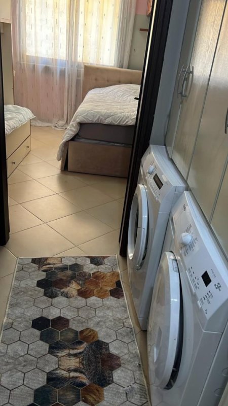 Tirane, jepet me qera apartament 2+1 Kati 3, 106 m² 600 € (Yzberisht)