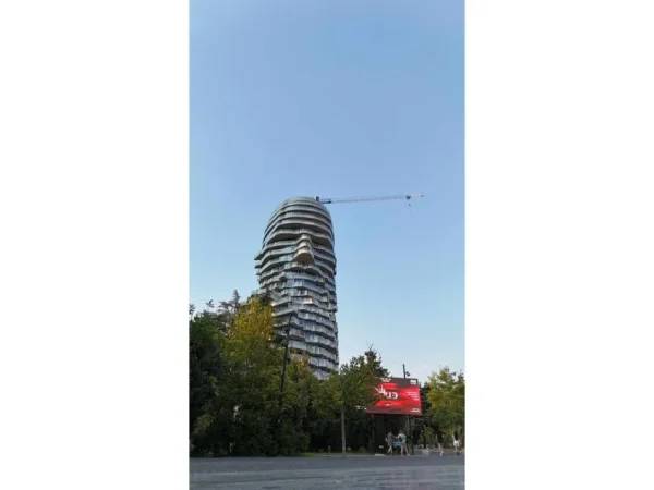 Tirane, shes apartament 2+1+Aneks+Ballkon Kati 20, 162 m² (Tirana rock)