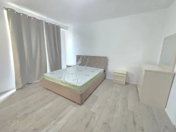 Tirane, jepet me qera apartament 3+1 Kati 7, 130 m² 1.100 € (Garden Residence Turdiu, ish Fusha e Aviacionit)