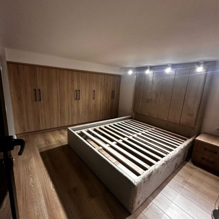 Tirane, shitet apartament duplex 1+1 Kati 0, 55 m² 105.000 € (pallati me Shigjeta)