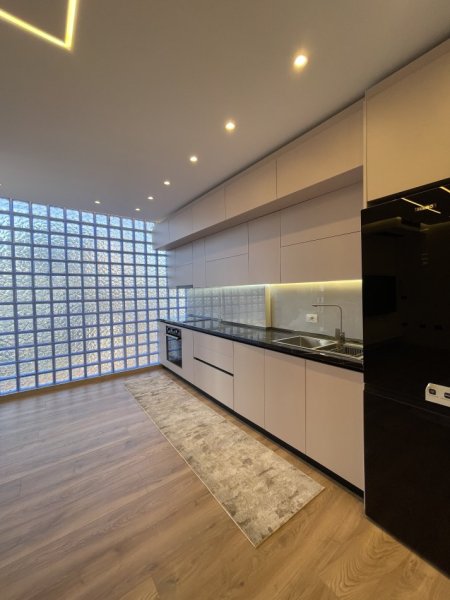 Tirane, shitet apartament 2+1+Ballkon Kati 3, 110 m² 325.000 € (Rruga e kosovareve)