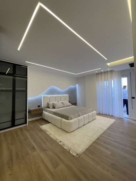 Tirane, shitet apartament 2+1+Ballkon Kati 3, 110 m² 325.000 € (Rruga e kosovareve)