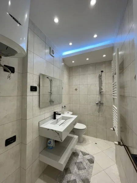 Tirane, shitet apartament 2+1+Ballkon Kati 3, 110 m² 325.000 € (Rruga e kosovareve)