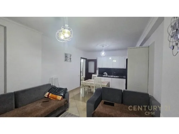 Tirane, shes apartament 2+1 Kati 3, 102 m² 135.000 € (Fresk)
