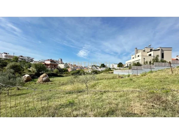 Tirane, shes truall , 900 m² 150.000 € (Sauk)