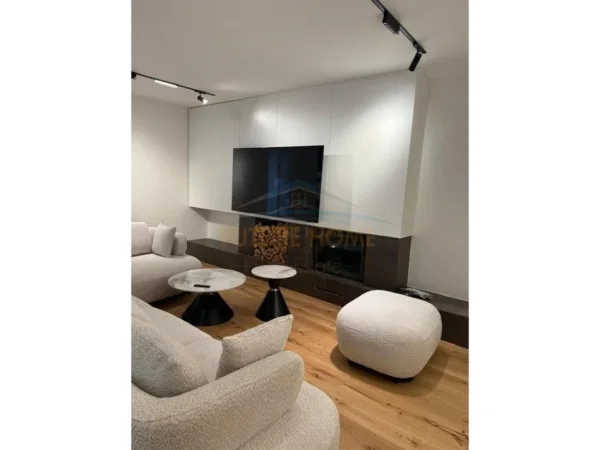 Tirane, shitet apartament+verande | Penthouse 3+1+Aneks+Ballkon Kati 5, 300 m² 680.000 €