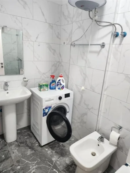 Super Apartament 2+1+2 me qera tek Shkolla e Bashkuar, prane QSUT