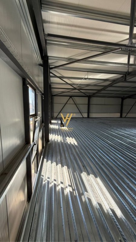 Tirane, jepet me qera magazine Kati 0, 1.000 m² 4.000 € (LAKNAS)