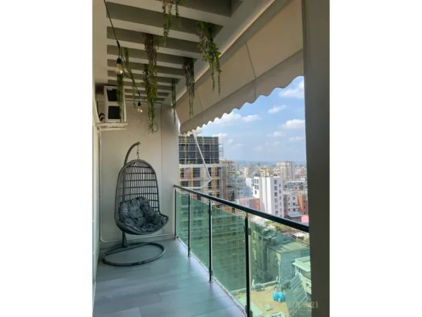 Tirane, jepet me qera apartament 1+1 Kati 11, 67 m² 950 € (Rruga Barrikadave)