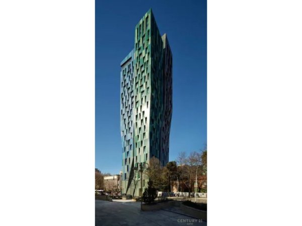 Tirane, jepet me qera ambjent biznesi Kati 7, 154 m² 3.000 € (Alban Tower)