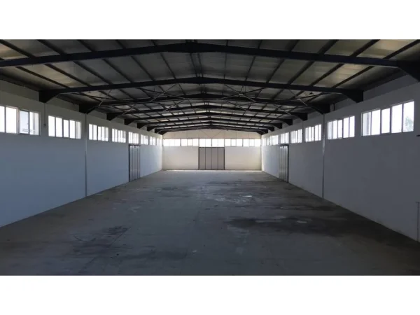 Tirane, shitet toke , 2.414 m² 2.500.000 € (Autostrada Durrës–Tiranë)