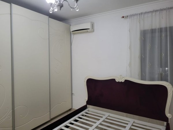 Tirane, jepet me qera kati i dyte i nje vile 3+1 Kati 2, 228 m² 600 € (Prane TEG)