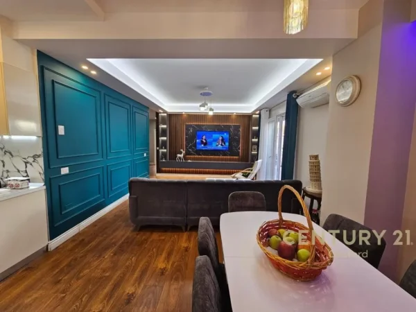 Tirane, shes apartament+verande | Penthouse 2+1+Aneks+Ballkon Kati 2, 125 m² 185.000 € 