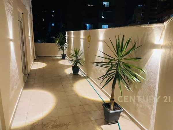 Tirane, shes apartament+verande | Penthouse 2+1+Aneks+Ballkon Kati 2, 125 m² 185.000 € 