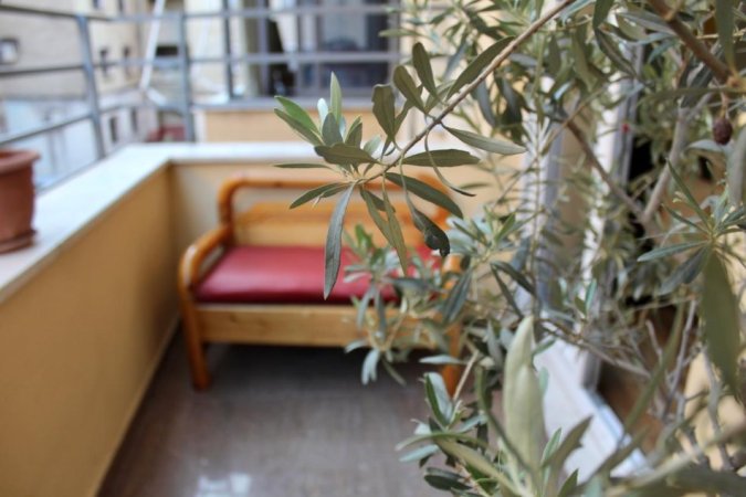 Tirane, jepet me qera apartament 1+1 Kati 2, 65 m² 600 € (Shkolla Petronini Luarasi)