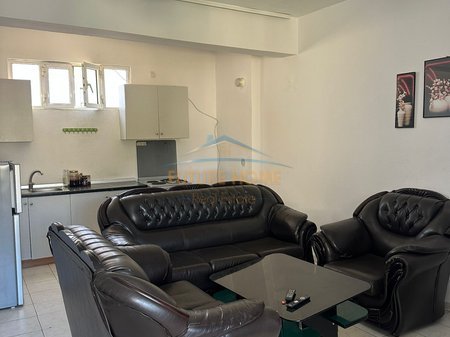 Qera, Apartament 2+1, Rruga Riza Cerova, Tiranë AREA57782