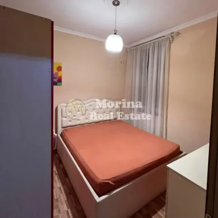 Tirane, jepet me qera apartament 1+1 Kati 5, 80 m² 600 € (Blloku)