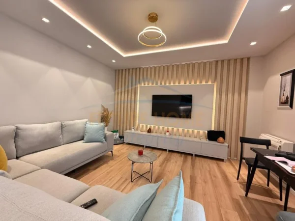 Tirane, shitet apartament 1+1+Ballkon (Sofia Residence TEG) Cmimi 227.000€