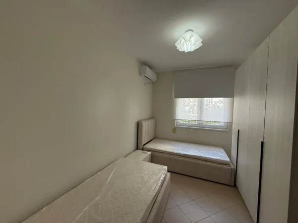 Tirane, jepet me qera apartament 2+1 Kati 3,