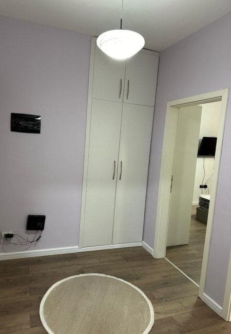 Tirane, jepet me qera apartament 1+1 Kati 2, 600 € 