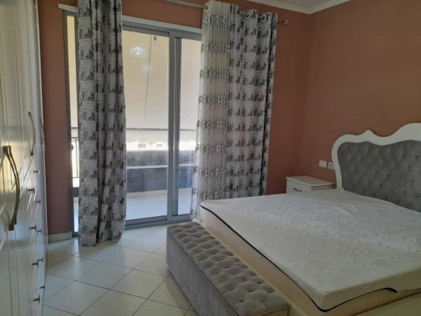 Tirane, jepet me qera apartament 2+1+Ballkon Kati 3, 106 m² 520 € (muhamed deliu)