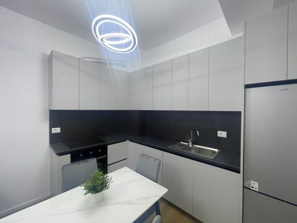 Tirane, jap me qera apartament 1+1+Ballkon Kati 3, 54 m² 450 € (Ali Dem Residenca KAIM)