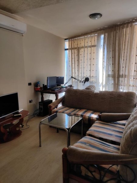 Tirane, jepet me qera apartament 1+1+Ballkon Kati 7, 65 m² 550 € (Te Selvia)